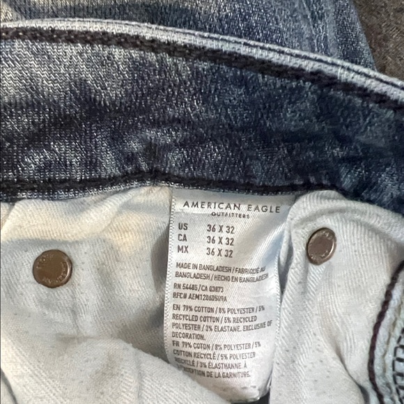 American Eagle Outfitters Men's Dark Blue Jeans - Picture 5 of 10